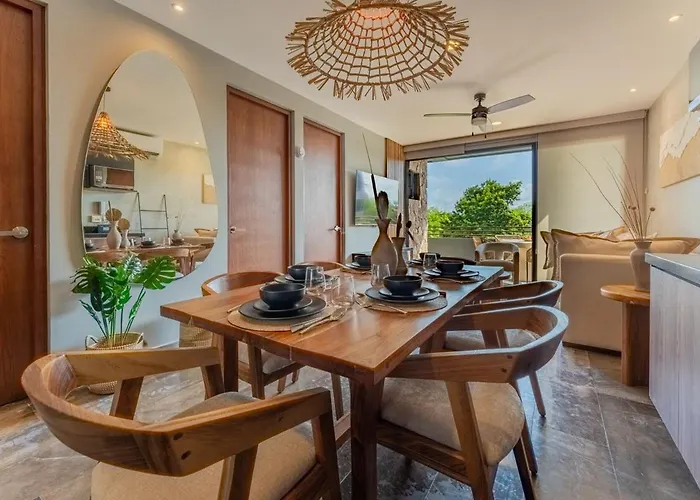 Paramar Black, Style In Zama * Tulum